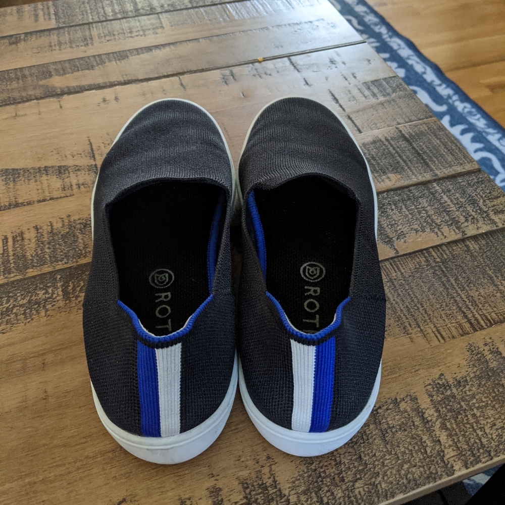 Rothy's Black Sneaker sz 9